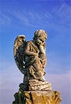 Anioł na cmentarzu w Mycowie