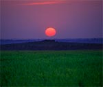 Zachód słońca nad Dziewczą Górą, która stanowi pomnik przyrody. Więcej na ten temat możecie przeczytać na stronie: http://www.ine.eko.org.pl/index_areas.php?rek=494