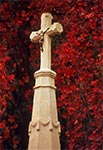 Przydrożny krzyż nad Suchowolą, przy cmentarzu